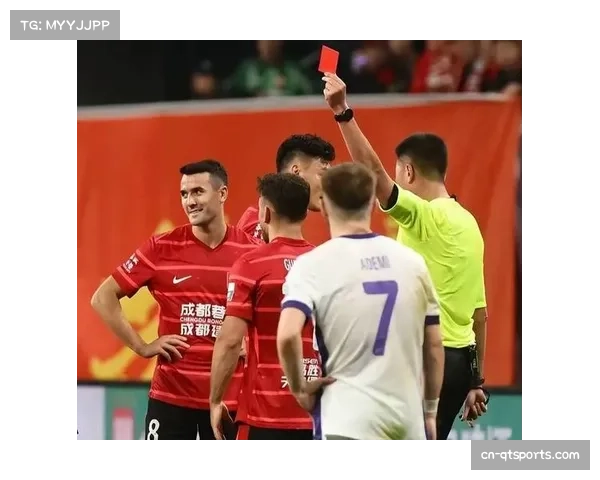 成都蓉城球迷与球员被曝歧视阿奇姆彭引公愤 足协态度成焦点 成都蓉城球迷与球员被曝歧视阿奇姆彭引公愤 足协态度成焦点