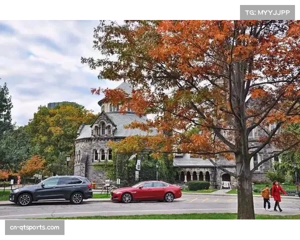 2026世界杯组委会考察多伦多比赛场馆,强调草坪质量与交通方案 2026世界杯组委会考察多伦多比赛场馆,强调草坪质量与交通方案